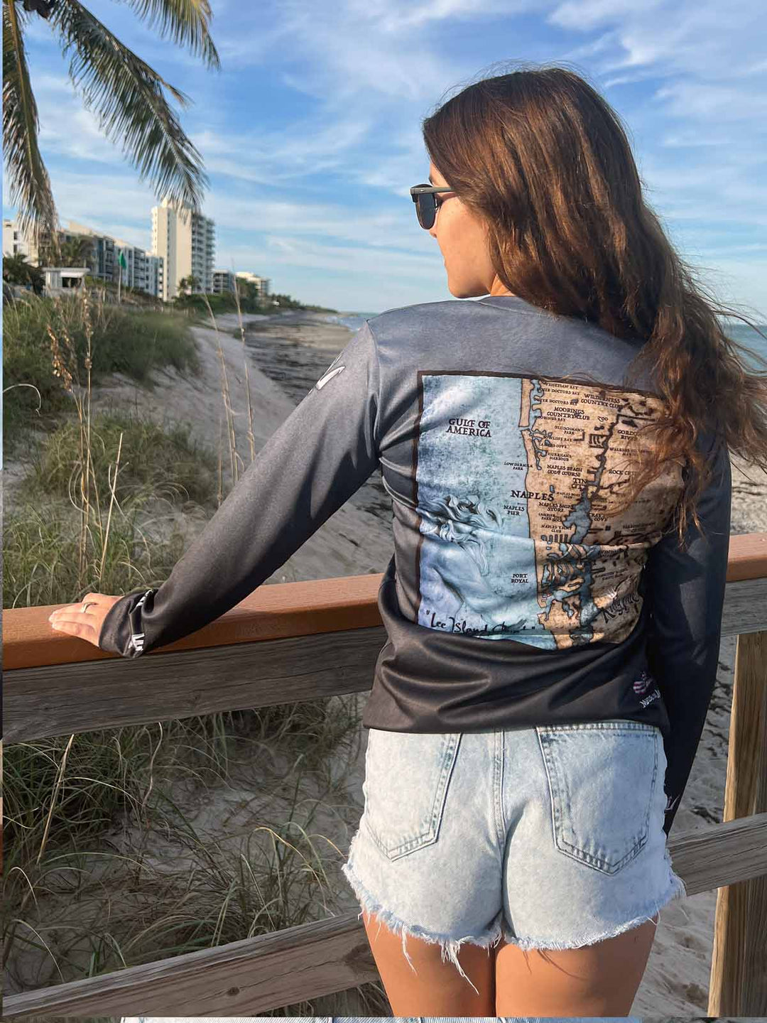 Naples, FL / King Tide Women's V Neck Serene Black Chart Shirt